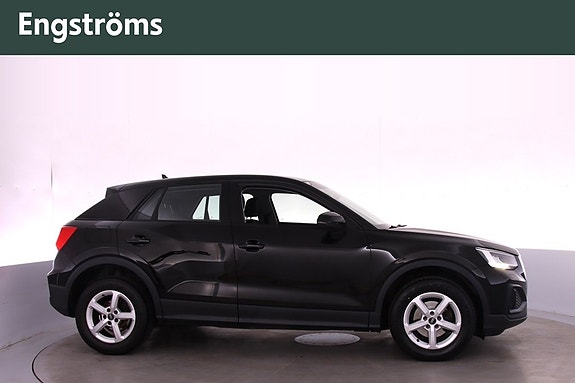 Audi Q2 2 of 5