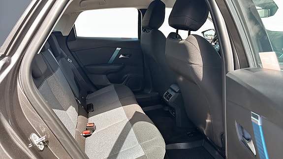 Citroen E-C4 5 of 5