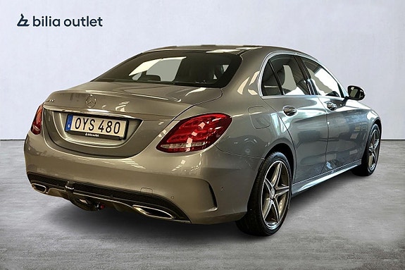 Mercedes-Benz C180 4 of 5