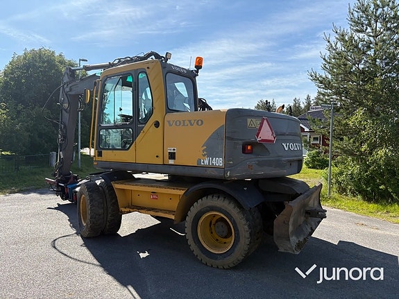 Hjulgrävare - Volvo EW140B 2 of 5