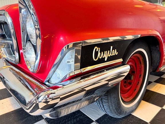 Chrysler 300 3 of 5