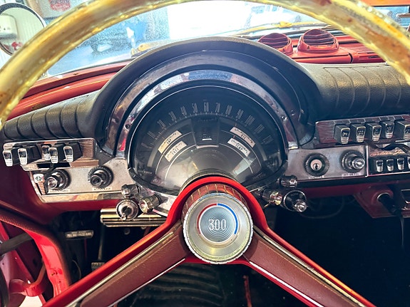 Chrysler 300 19 of 29