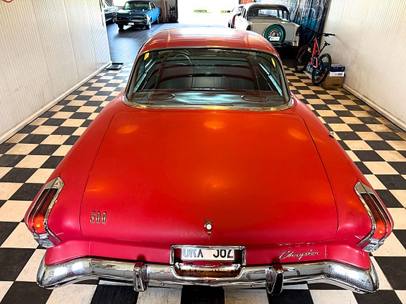 Chrysler 300 10 of 29