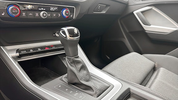 Audi Q3 17 of 18