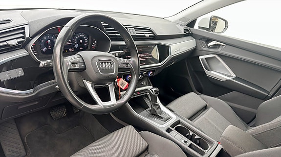 Audi Q3 7 of 18