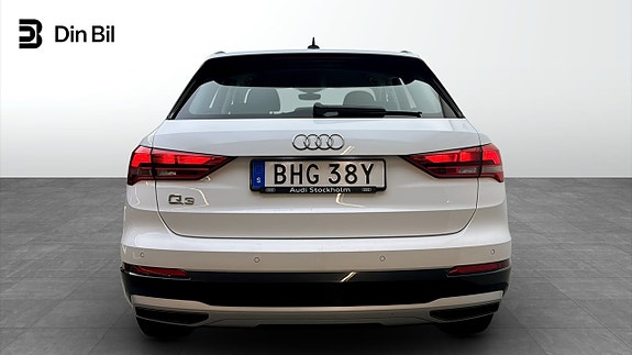 Audi Q3 5 of 5