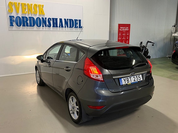 Ford Fiesta 6 of 18