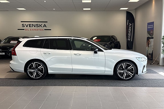 Volvo V60 4 of 5