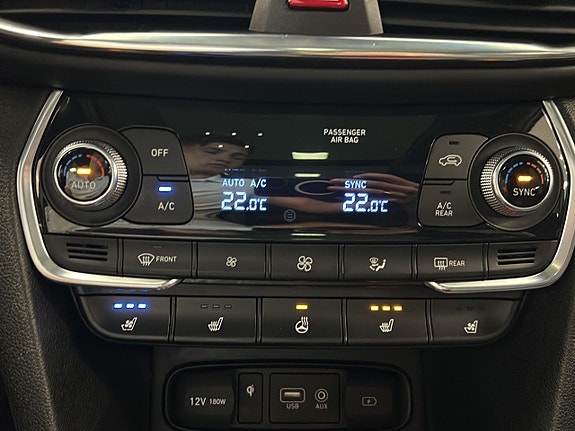 Hyundai Santa Fe 21 of 23