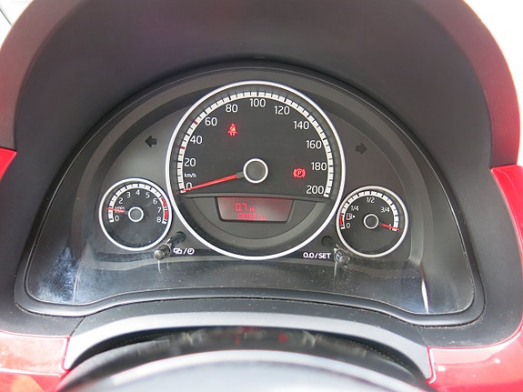 Volkswagen UP! 12 of 21