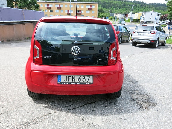 Volkswagen UP! 7 of 21