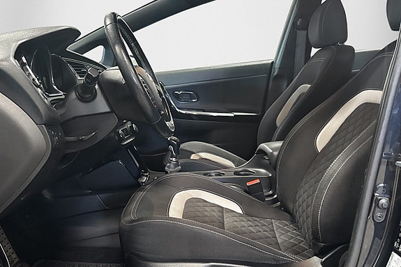 Kia Ceed 9 of 24