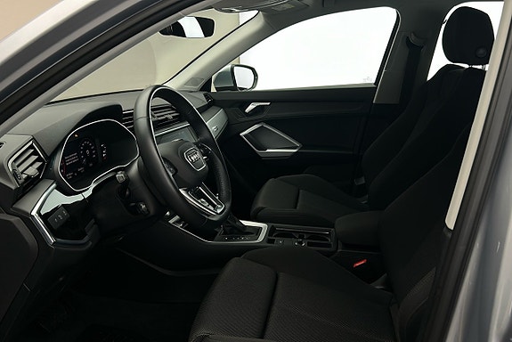 Audi Q3 10 of 23