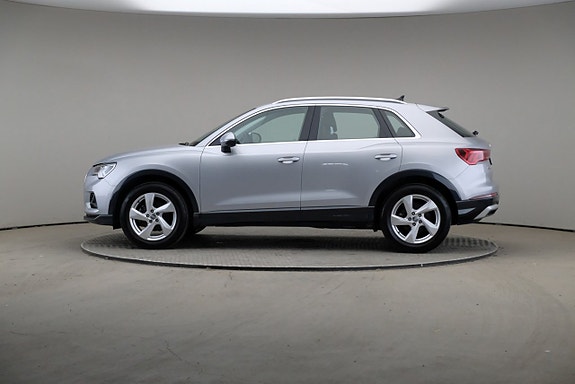 Audi Q3 4 of 5