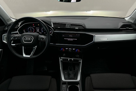 Audi Q3 6 of 23