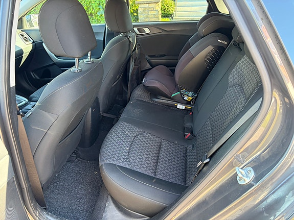 Kia Ceed 7 of 10