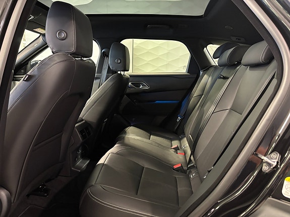 Land Rover Range Rover Velar 12 of 13