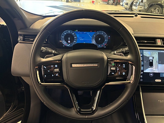Land Rover Range Rover Velar 8 of 13