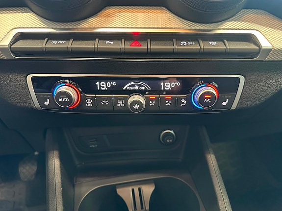 Audi Q2 18 of 23