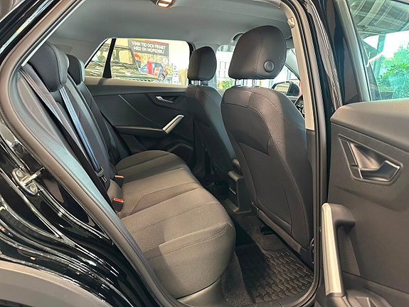 Audi Q2 8 of 23