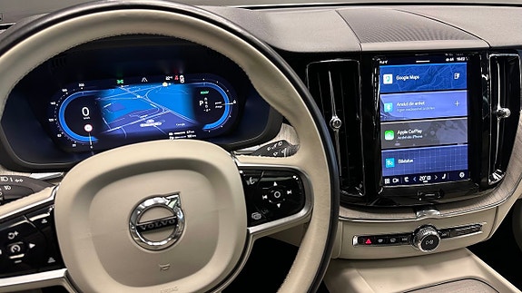 Volvo XC60 11 of 23