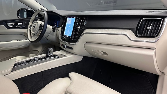 Volvo XC60 7 of 23