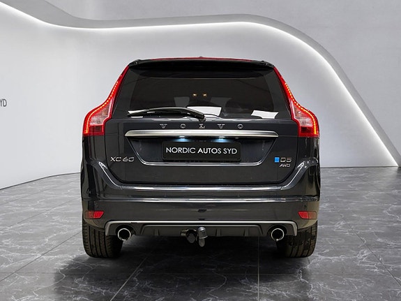 Volvo XC60 4 of 5