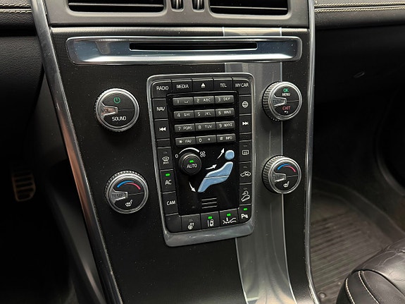 Volvo XC60 18 of 26
