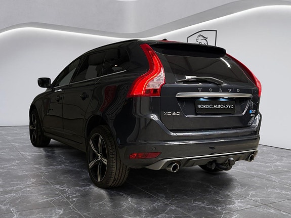 Volvo XC60 3 of 5