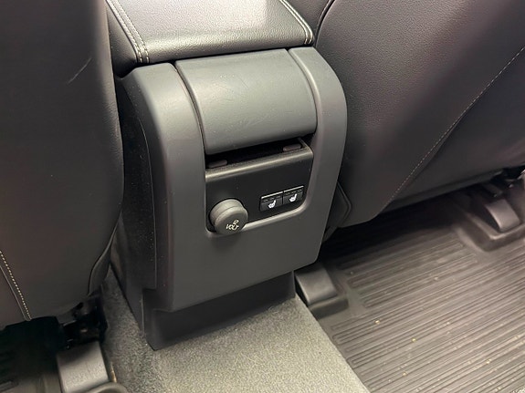 Volvo XC60 17 of 26