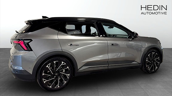 Renault Scenic E-Tech 2 of 5