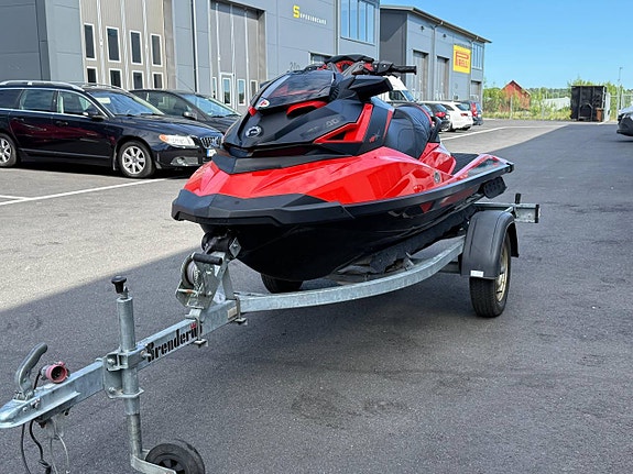 Sea-Doo RXP-X 300 – endast 97 timmar, välservad