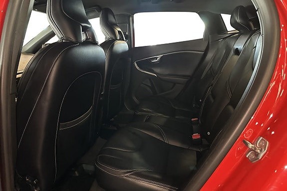 Volvo V40 10 of 23