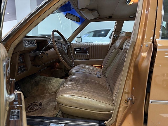Cadillac Seville 5 of 11
