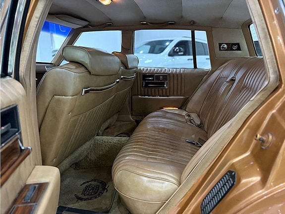 Cadillac Seville 9 of 11