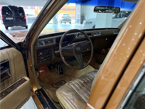 Cadillac Seville 6 of 11