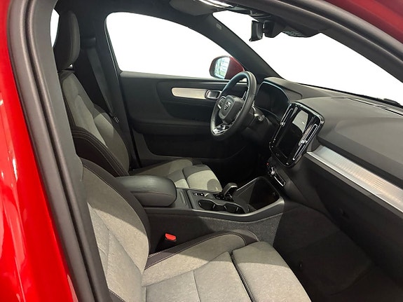 Volvo XC40 5 of 5