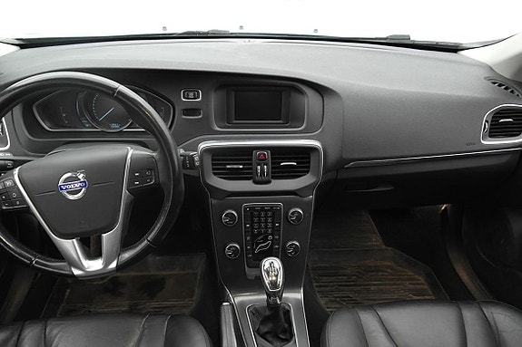 Volvo V40 9 of 23