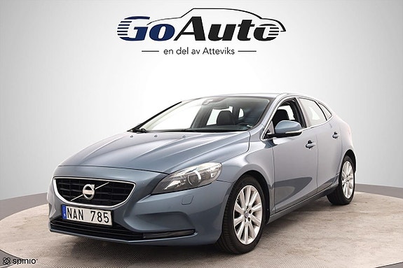 Volvo V40 8 of 23