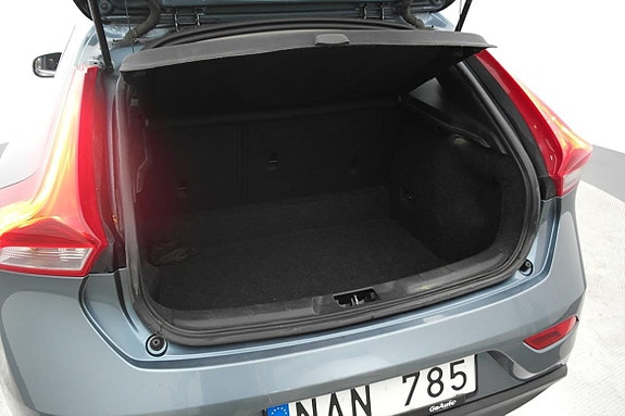 Volvo V40 23 of 23