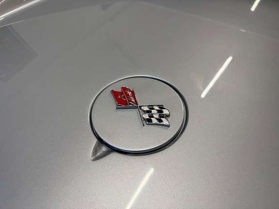 Chevrolet Corvette 14 of 30