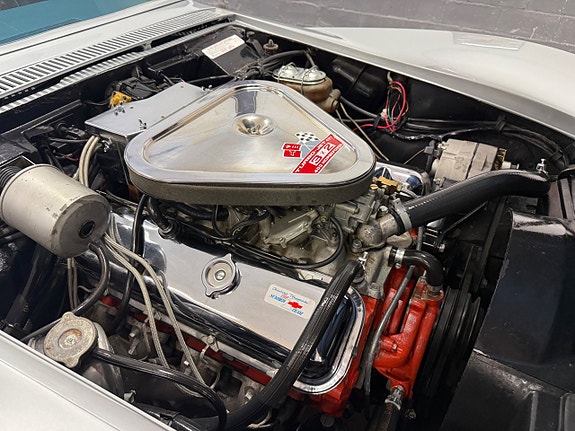 Chevrolet Corvette 30 of 30