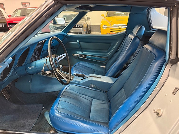Chevrolet Corvette 20 of 30
