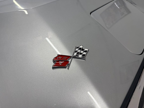 Chevrolet Corvette 5 of 5