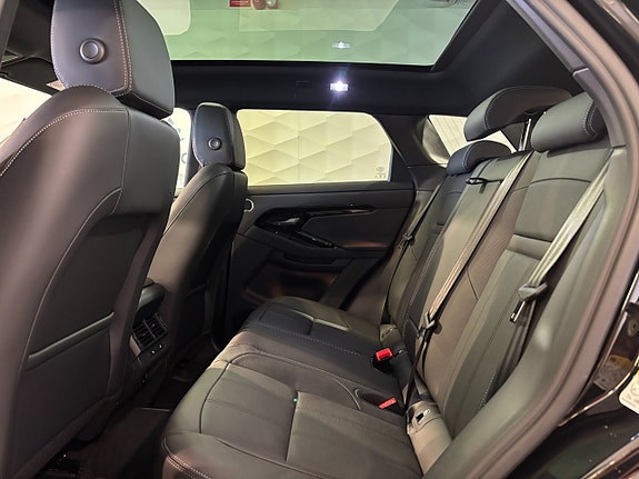 Land Rover Range Rover Evoque 7 of 13