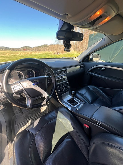 Volvo V70 5 of 5