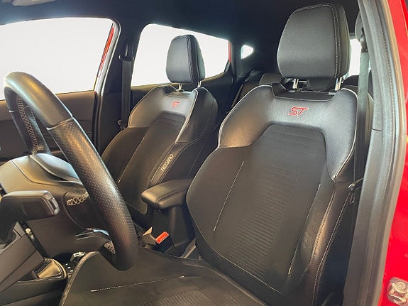 Ford Fiesta 9 of 26