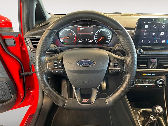 Ford Fiesta 13 of 26