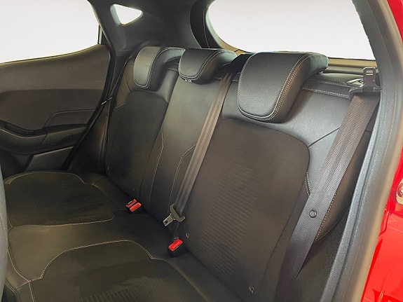 Ford Fiesta 14 of 26