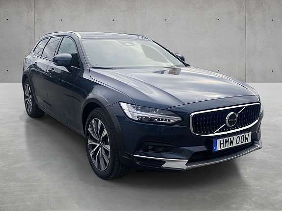 Volvo V90 Cross Country 3 of 5